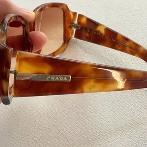 Vintage Parada Tortoise Sunglasses Vintage Prada Tortoise Sunglasses | Urban Outfitters main image 3